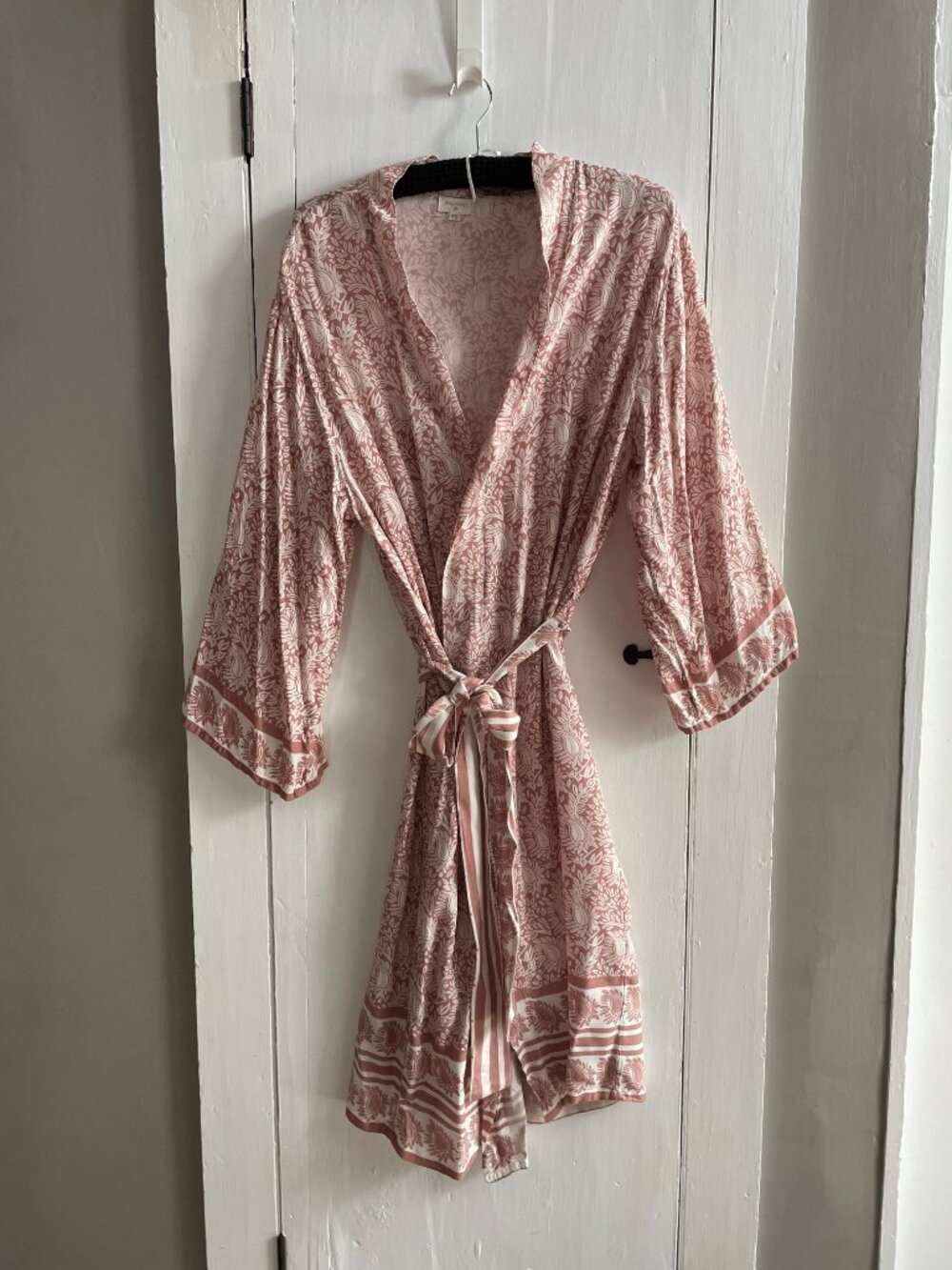World Market Western Inspired Paisley Wrap Robe Kimono in Dusty Rose Free Size